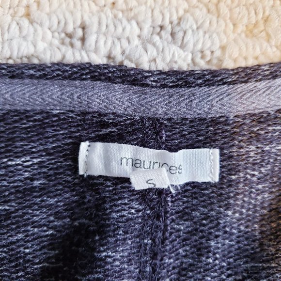 ❤️ 2/$25 … Inside out Sweatshirt dress - Picture 6 of 7